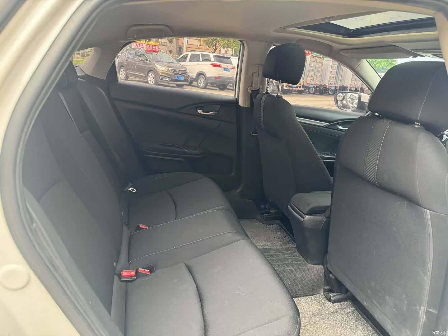 Honda Civic, 2018 все фото