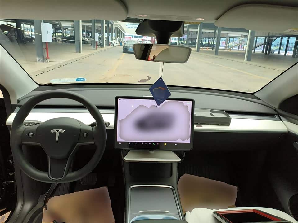 Tesla Model Y Tesla Model Y
