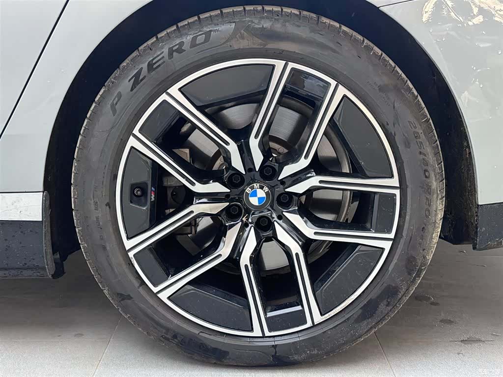 BMW i7, 2023 18