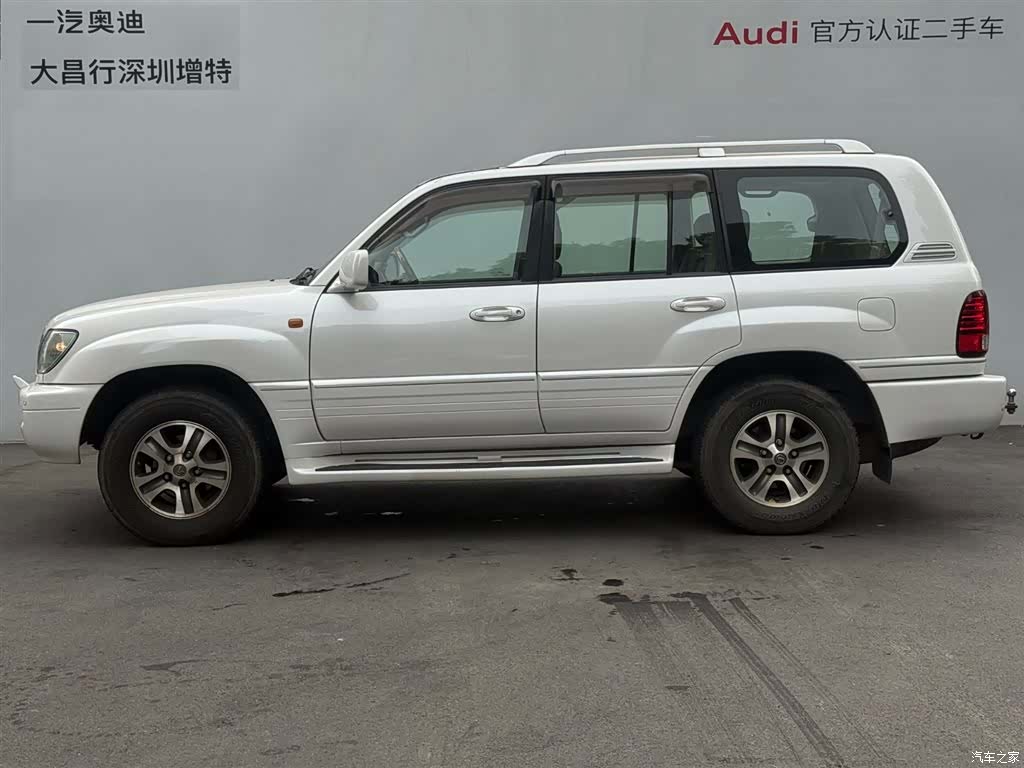 Lexus LX, 2006 4