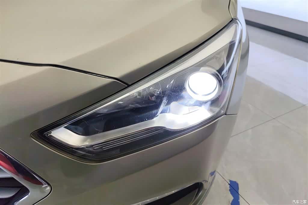 Hyundai DLX, 2018 все фото