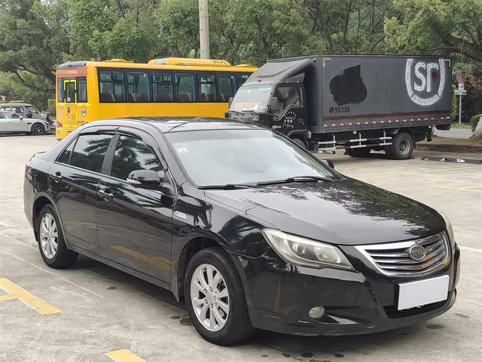 BYD G6