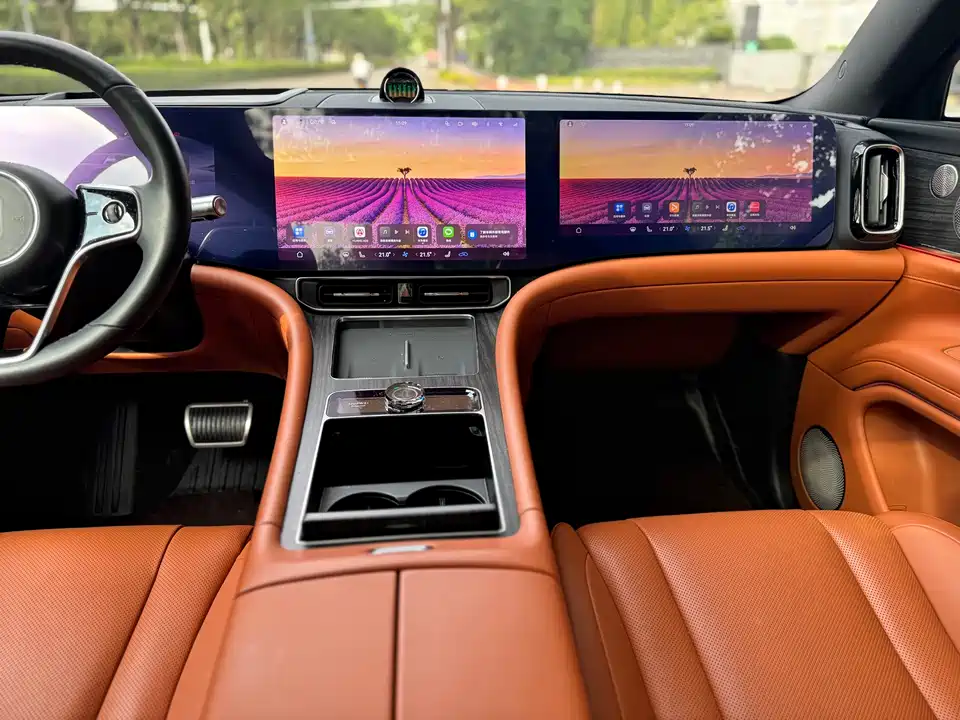 AITO Ask the world M9