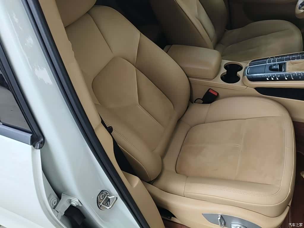 Porsche Macan, 2016 25