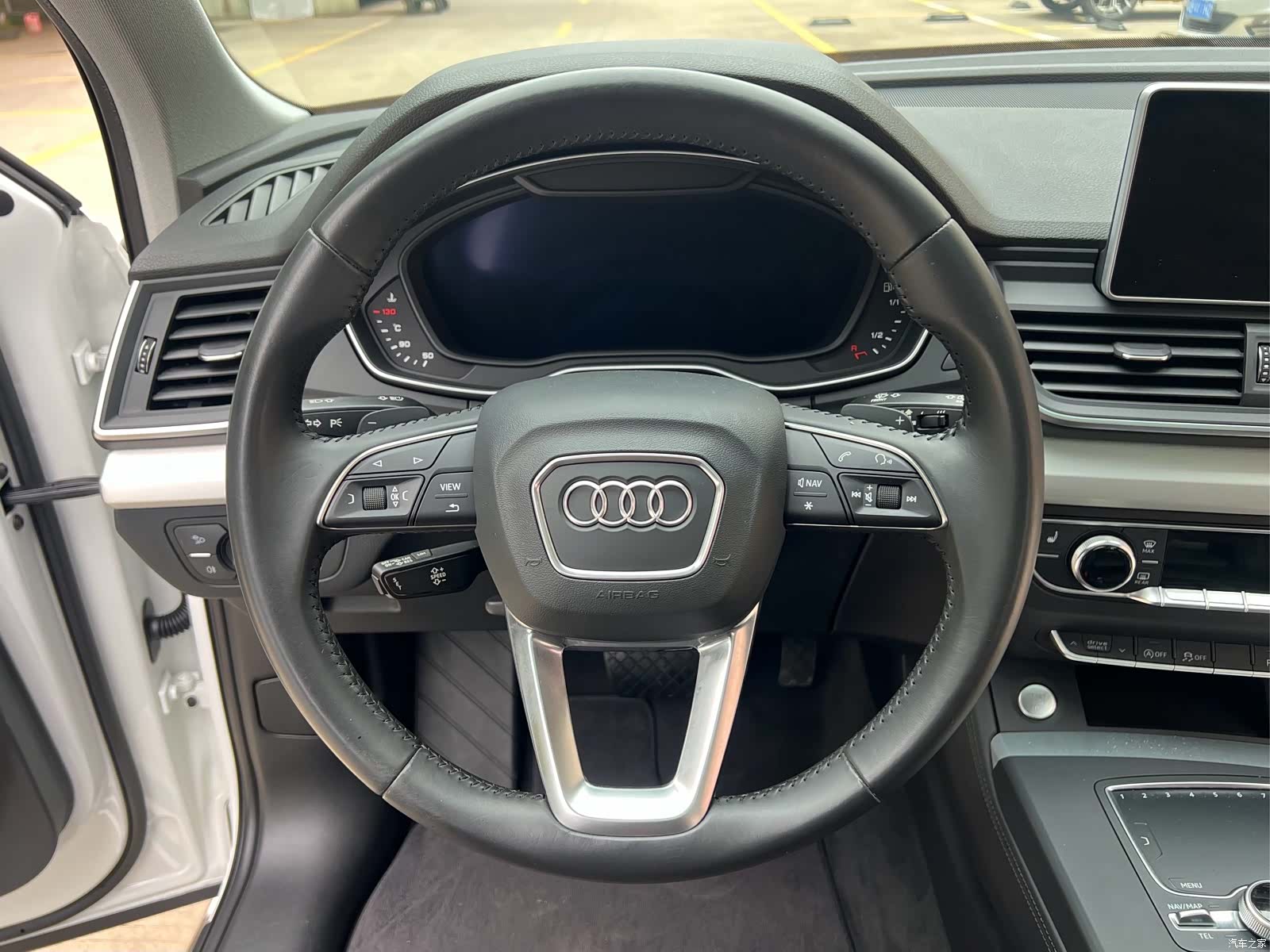 Audi Q5L, 2020 12