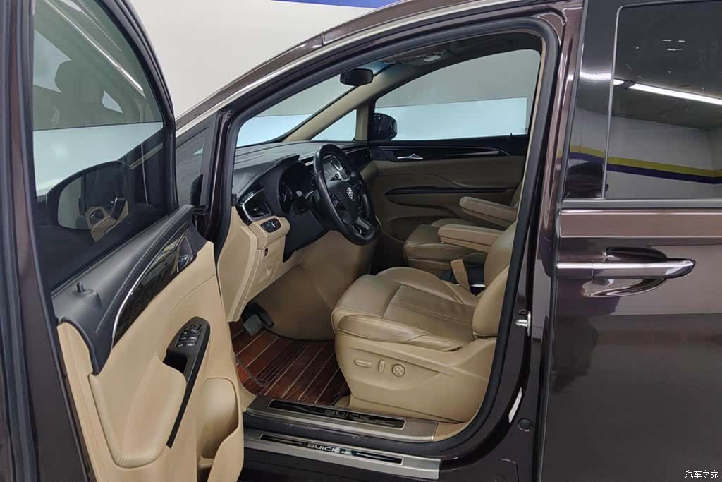 Buick GL8, 2020 9