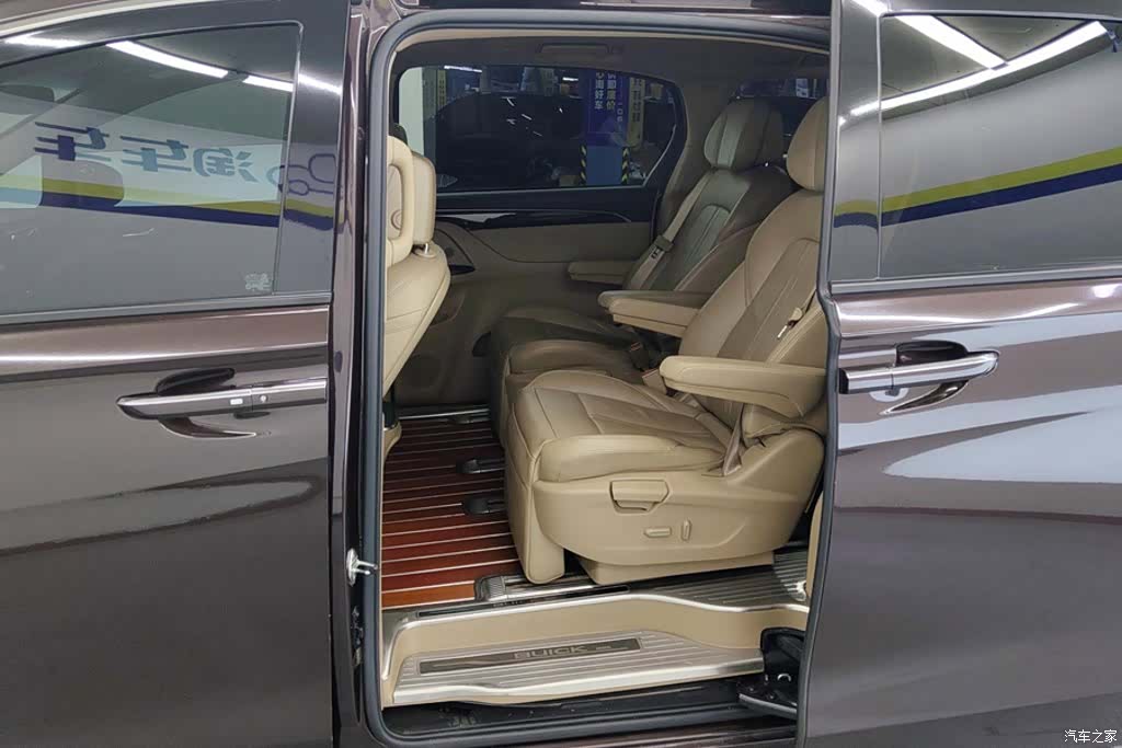 Buick GL8, 2020 11
