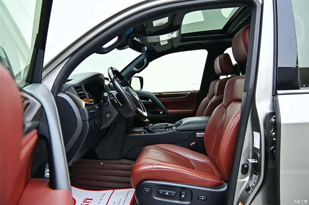 Lexus LX, 2018 11