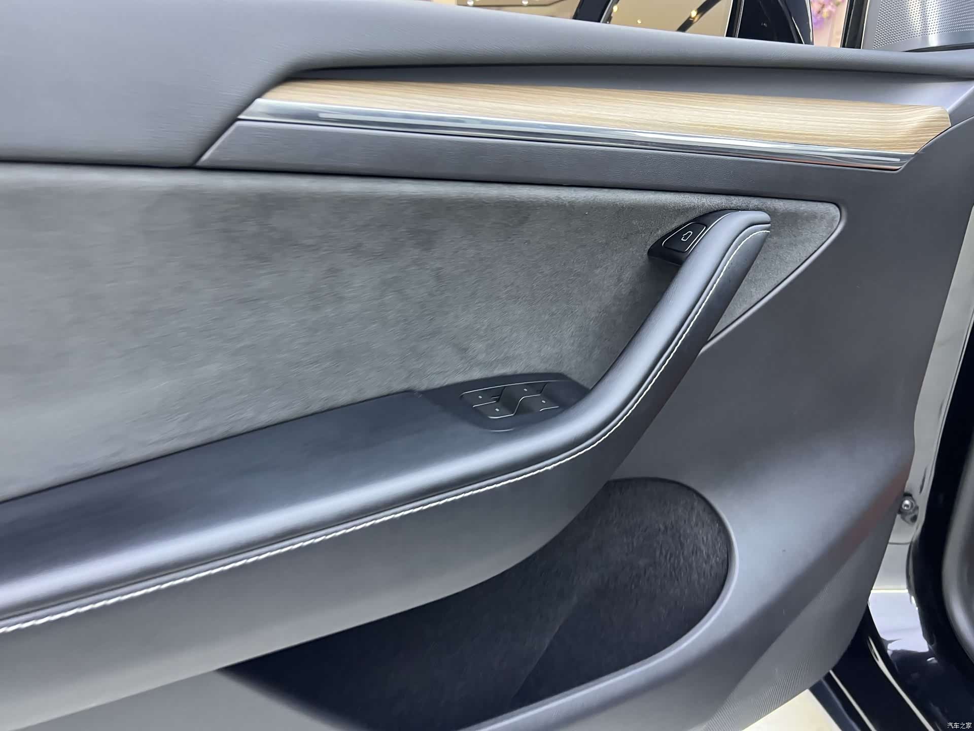 Tesla Model Y, 2023 24