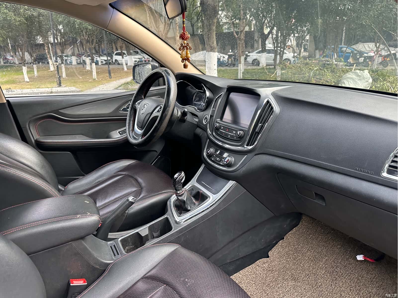 Wuling 560, 2016 19