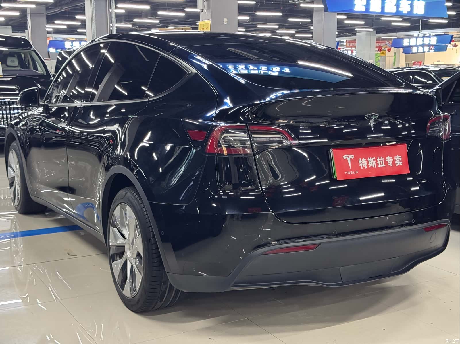 Tesla Model Y, 2021 7