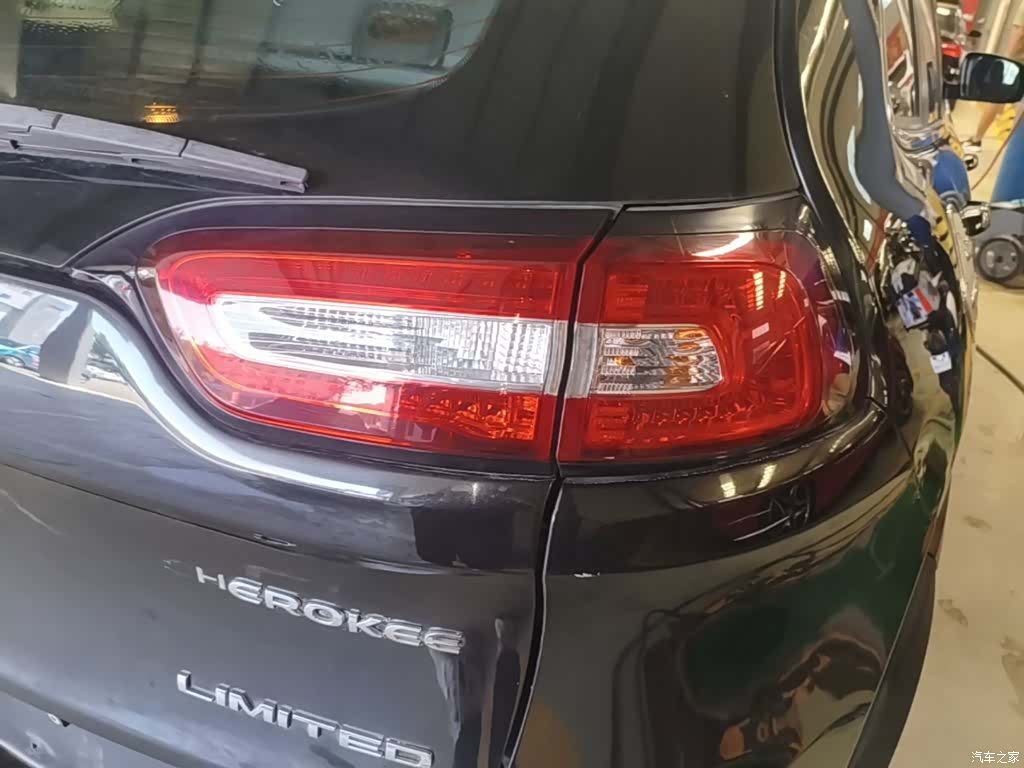 Jeep Cherokee, 2017 8