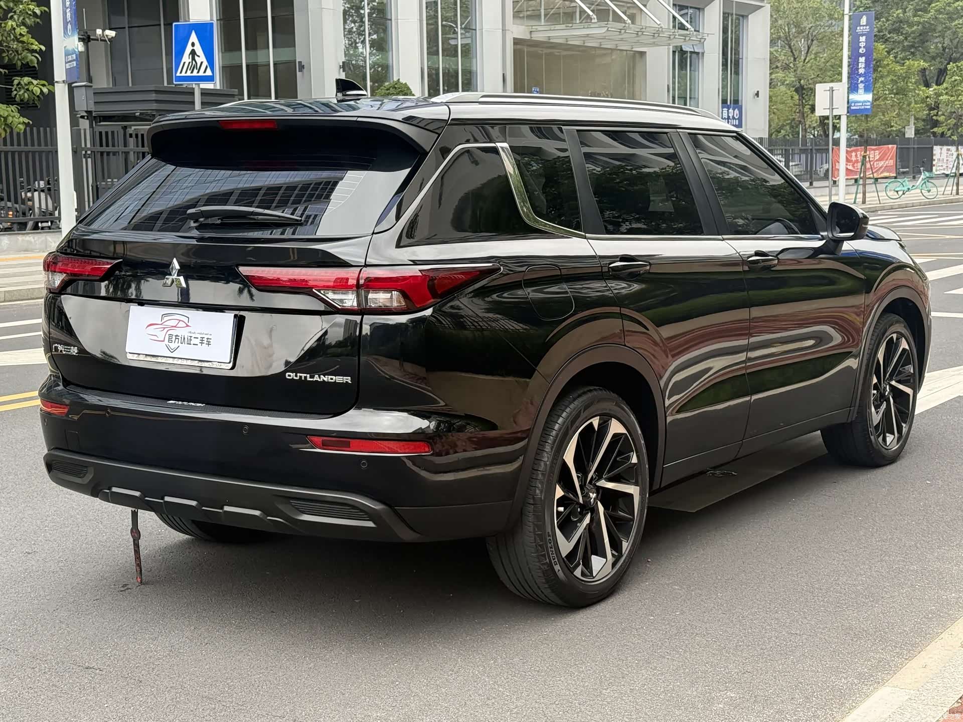 Mitsubishi Outlander, 2023 19