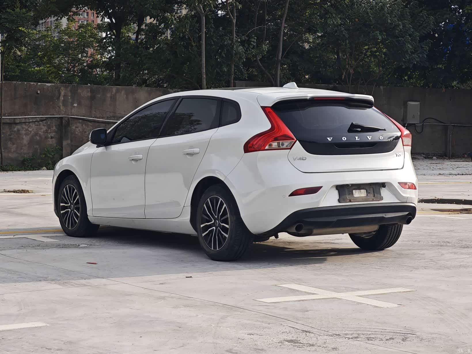 Volvo V40, 2018 8