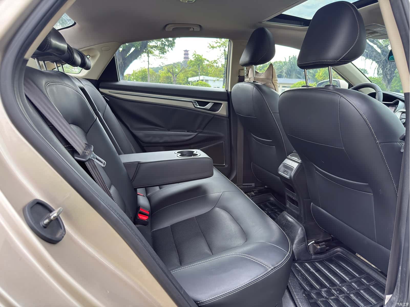 Geely Emgrand, 2017 15