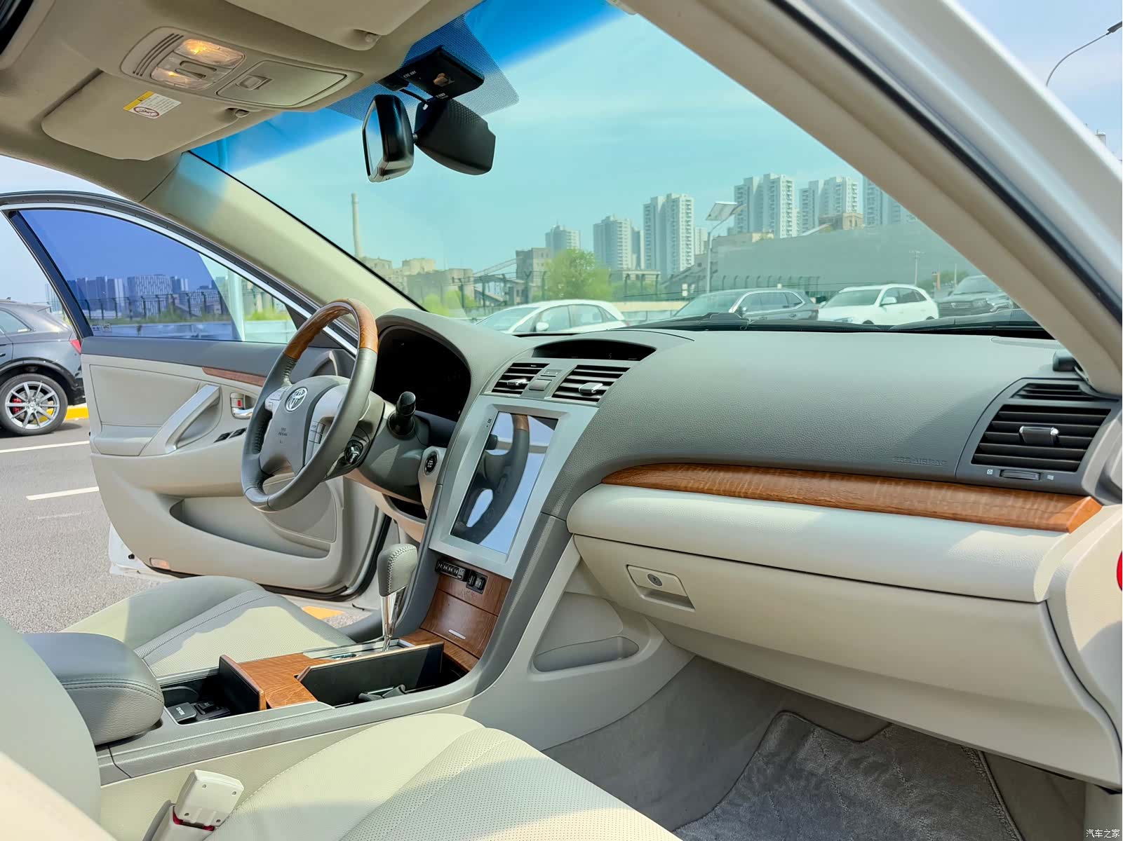 Toyota Camry, 2011 8