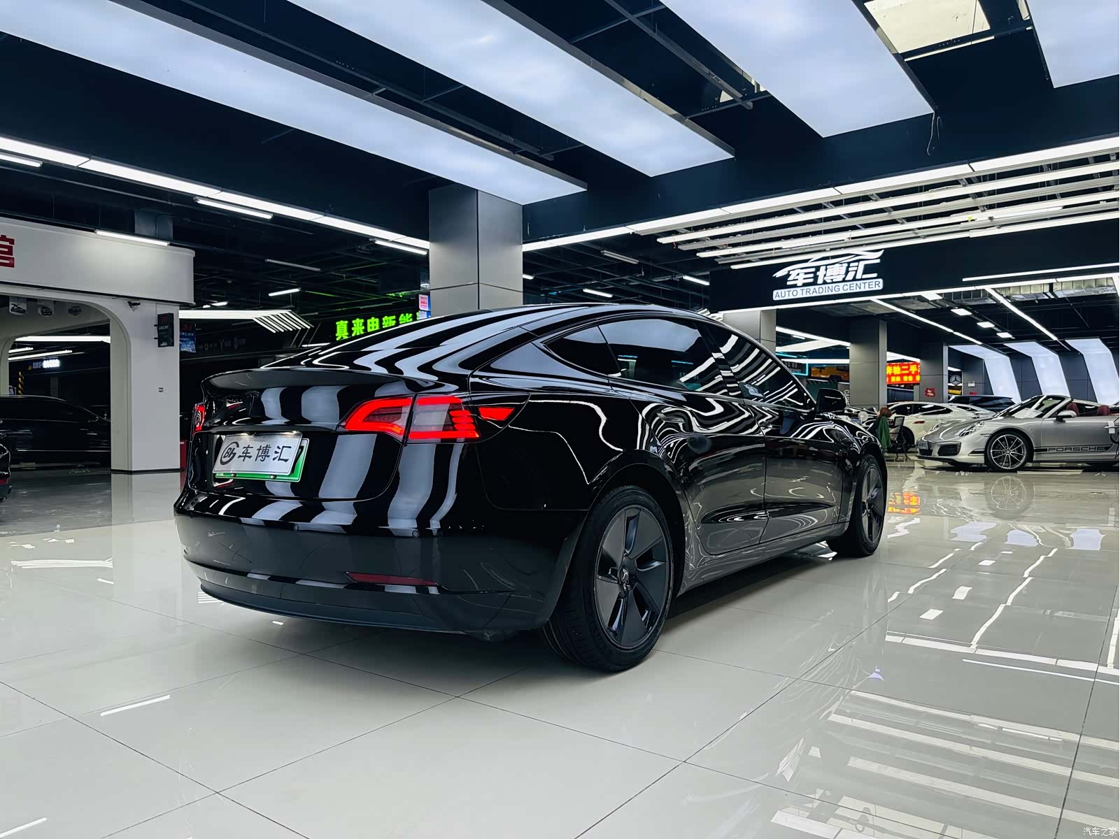 Tesla Model 3, 2021 6