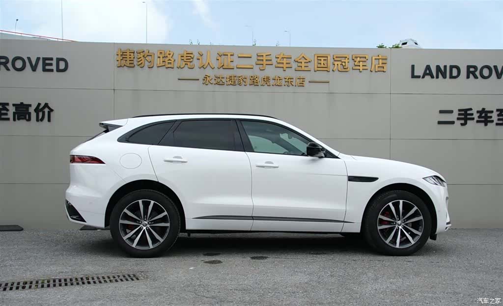 Jaguar F-PACE, 2025 9