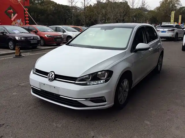 Volkswagen Golf 2019 — купить из Китая под заказ