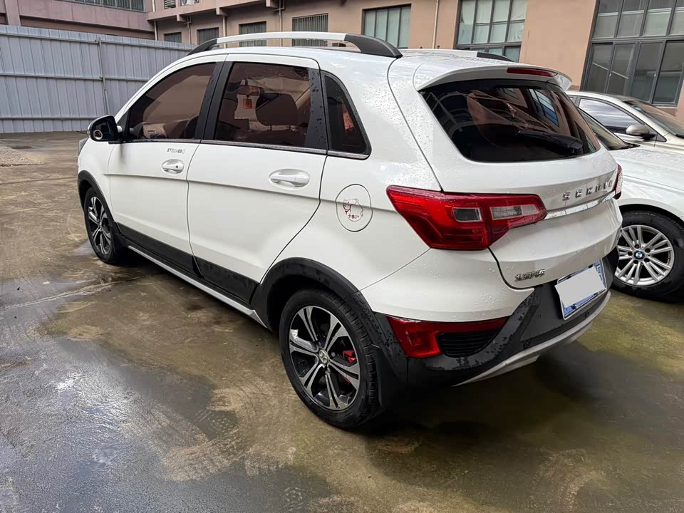 BAIC Shenbao X25 BAIC Shenbao X25