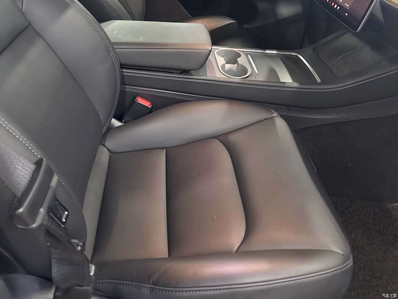 Tesla Model Y, 2022 11
