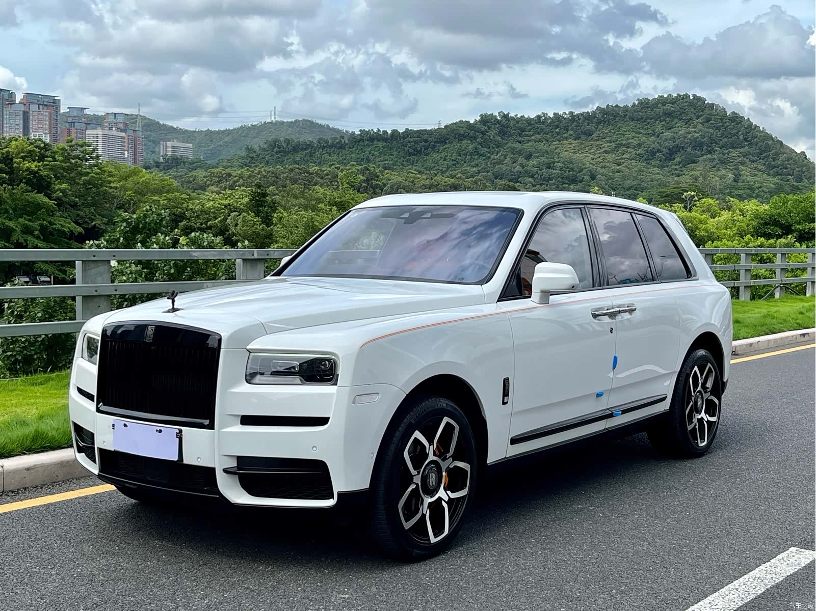 Rolls-Royce Cullinan, 2021 1