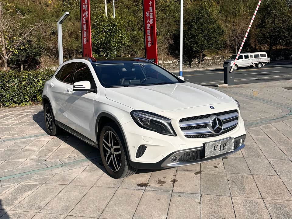 Mercedes-Benz GLA