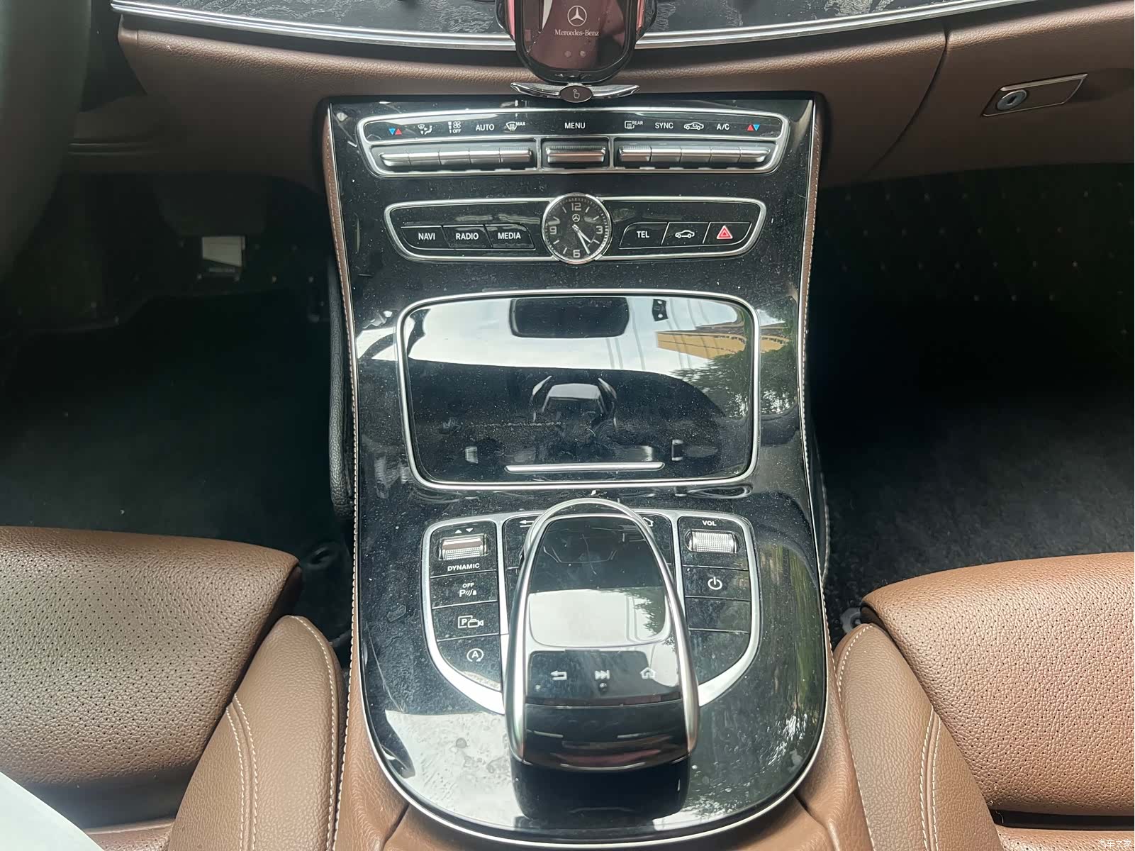 Mercedes-Benz E-Class, 2017 27