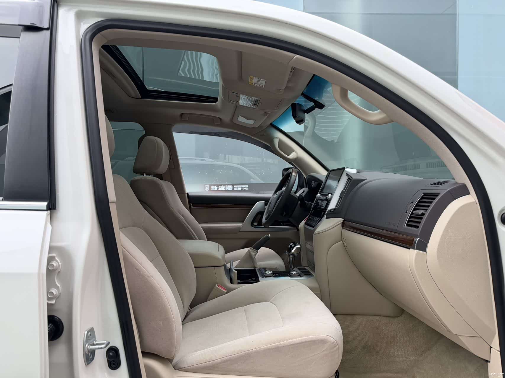 Toyota Land Cruiser, 2019 9