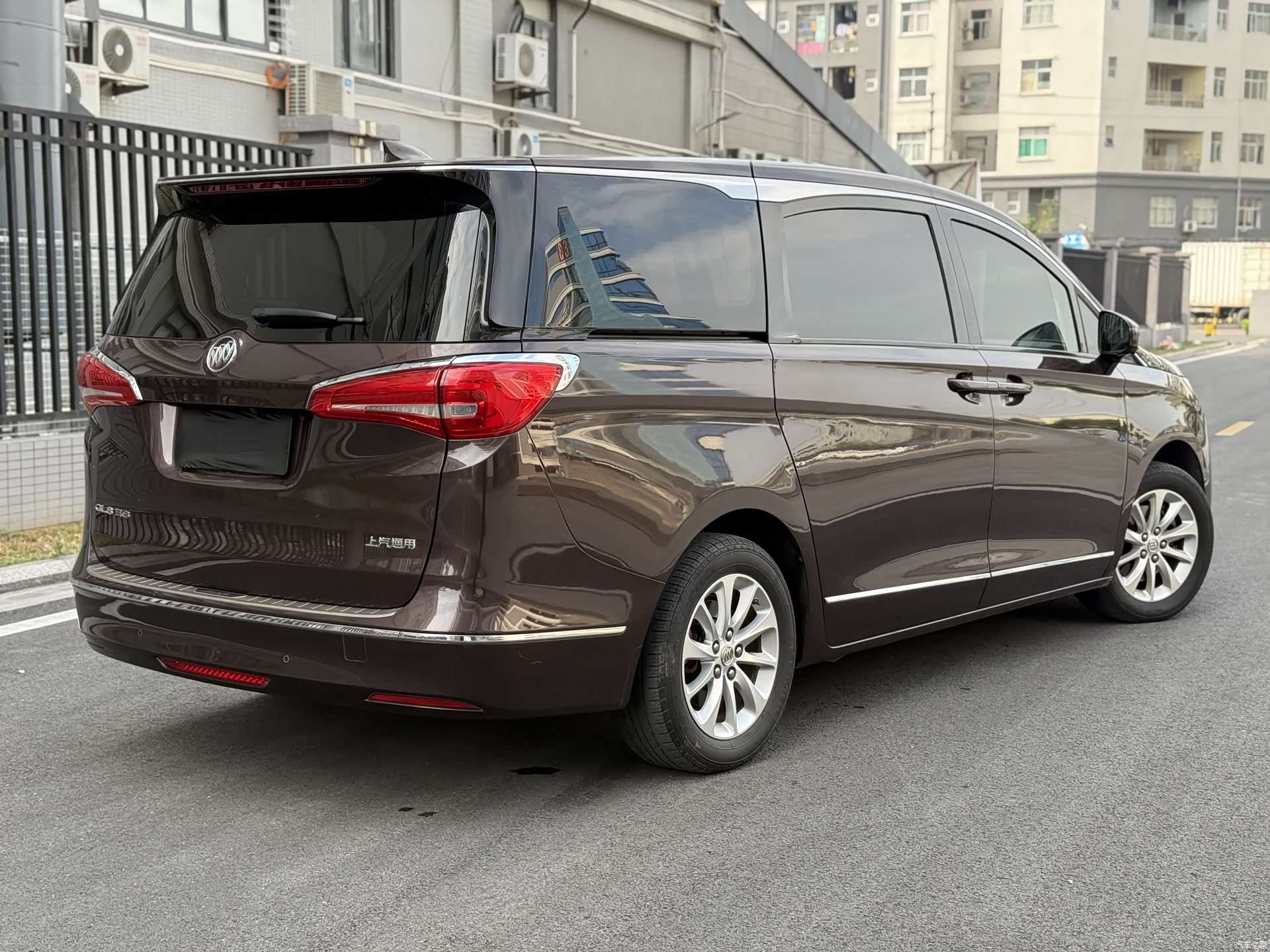 Buick GL8, 2019 4