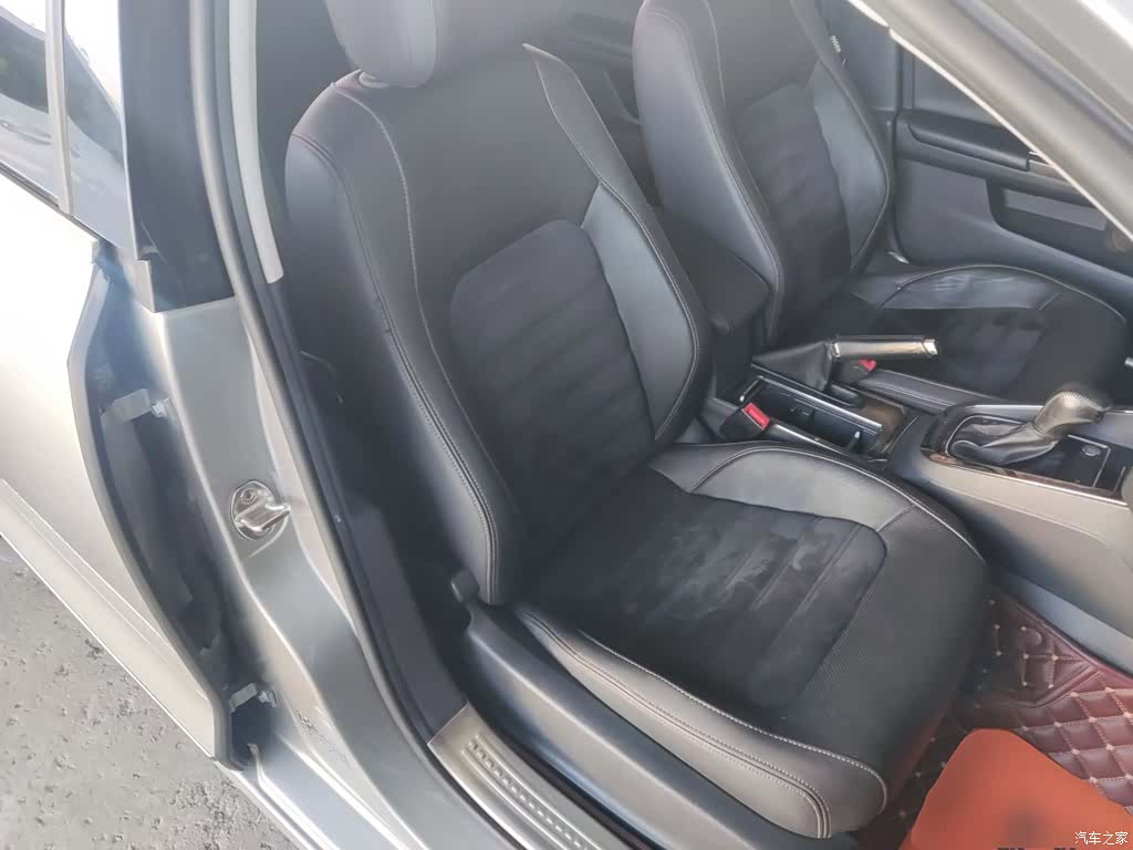 Volkswagen Sagitar, 2016 4