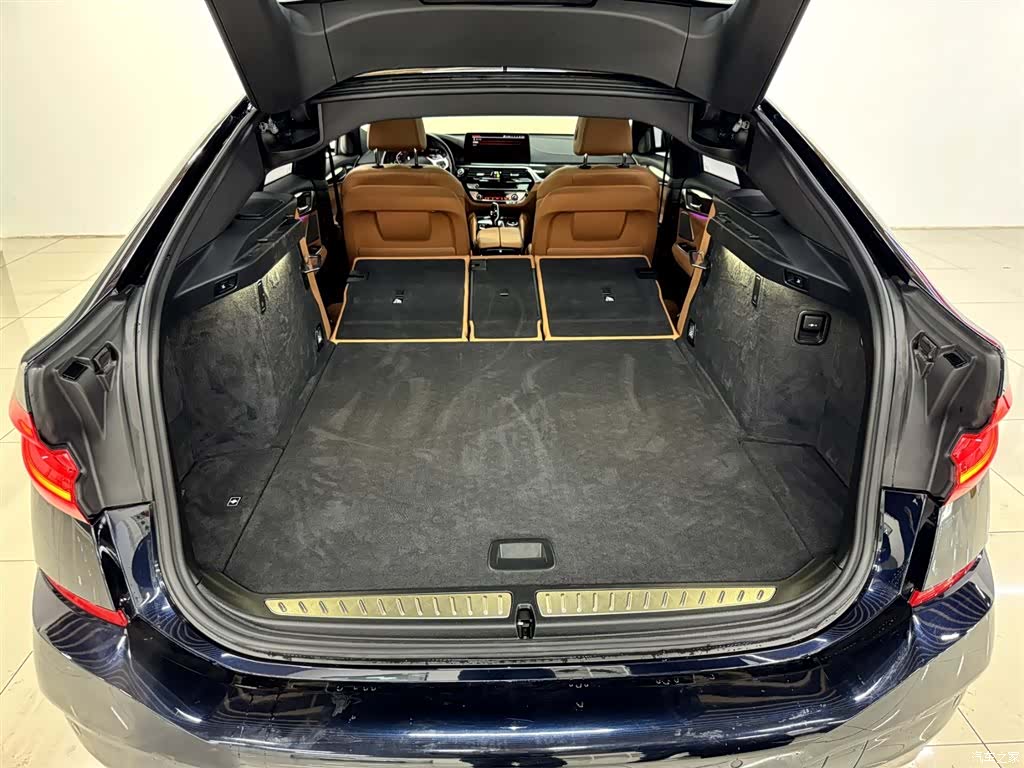 BMW 6 Series GT, 2022 28