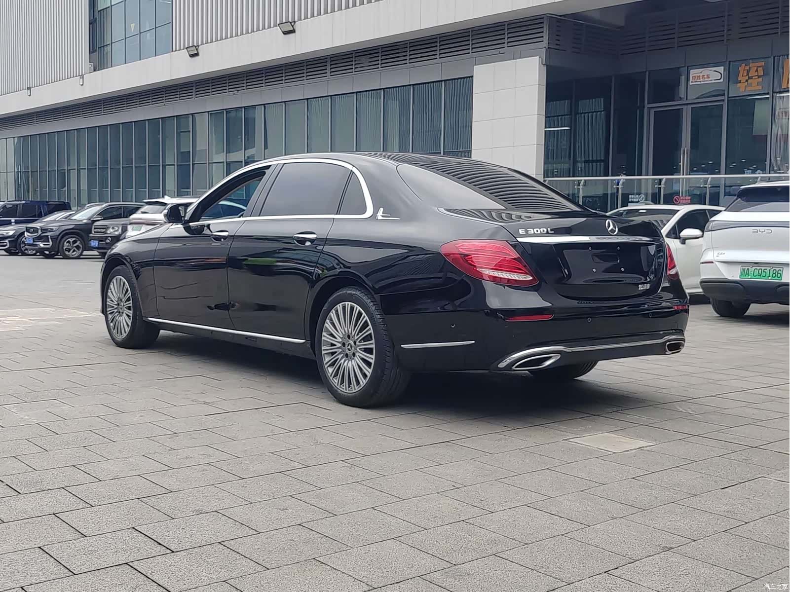 Mercedes-Benz E-Class, 2019 18