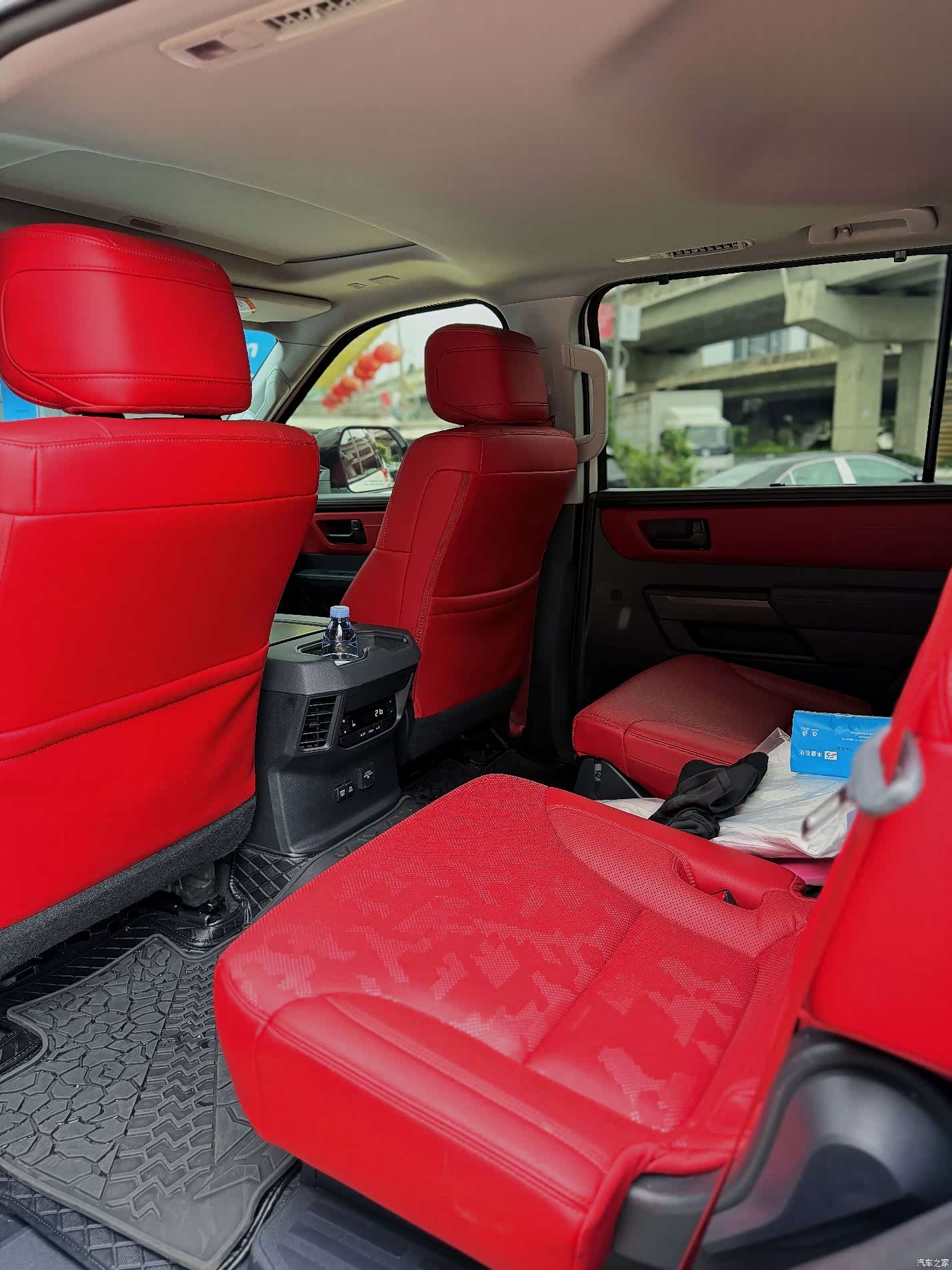 Toyota Sequoia, 2023 13
