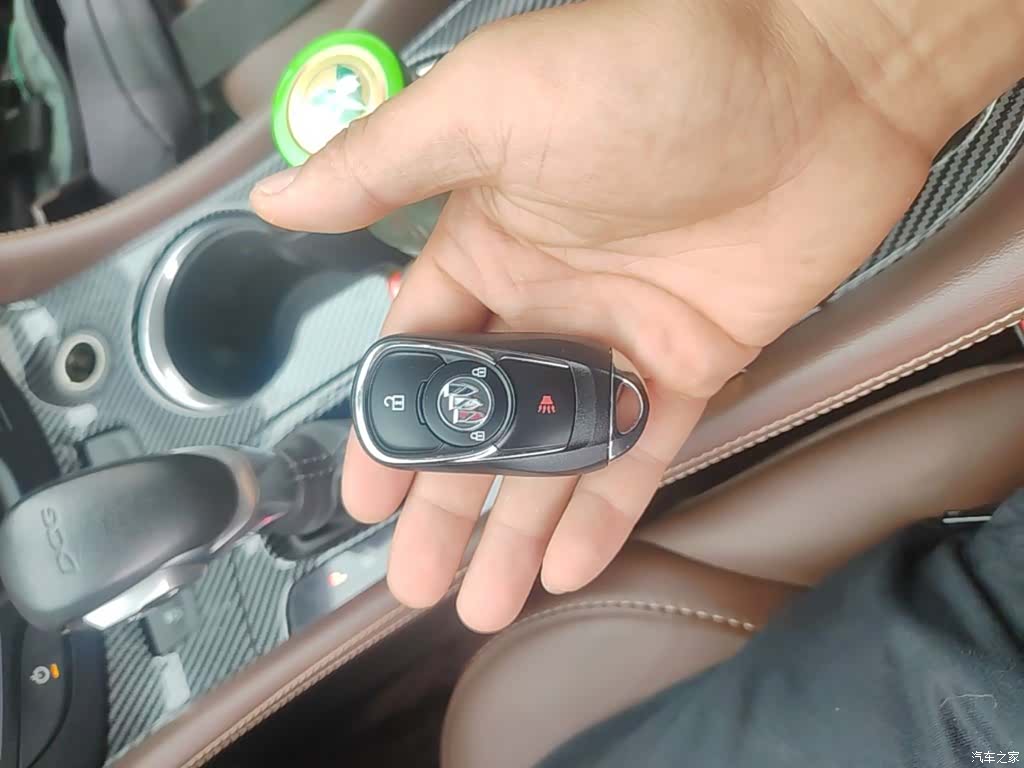 Buick Envision Plus, 2021 17