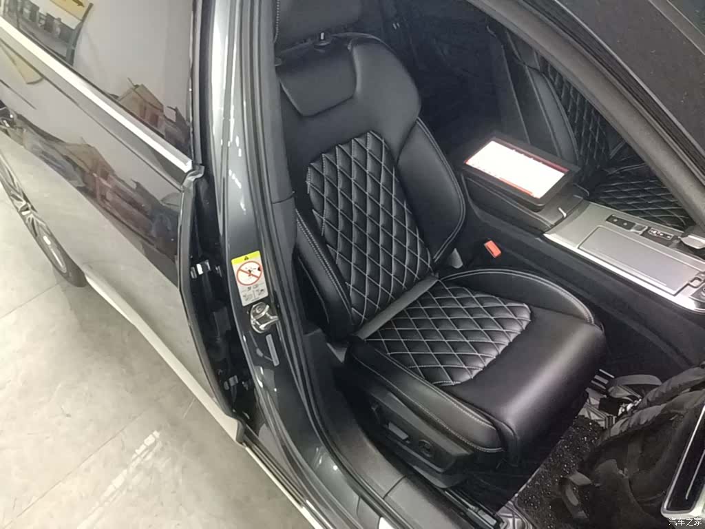 Audi A6L, 2021 25