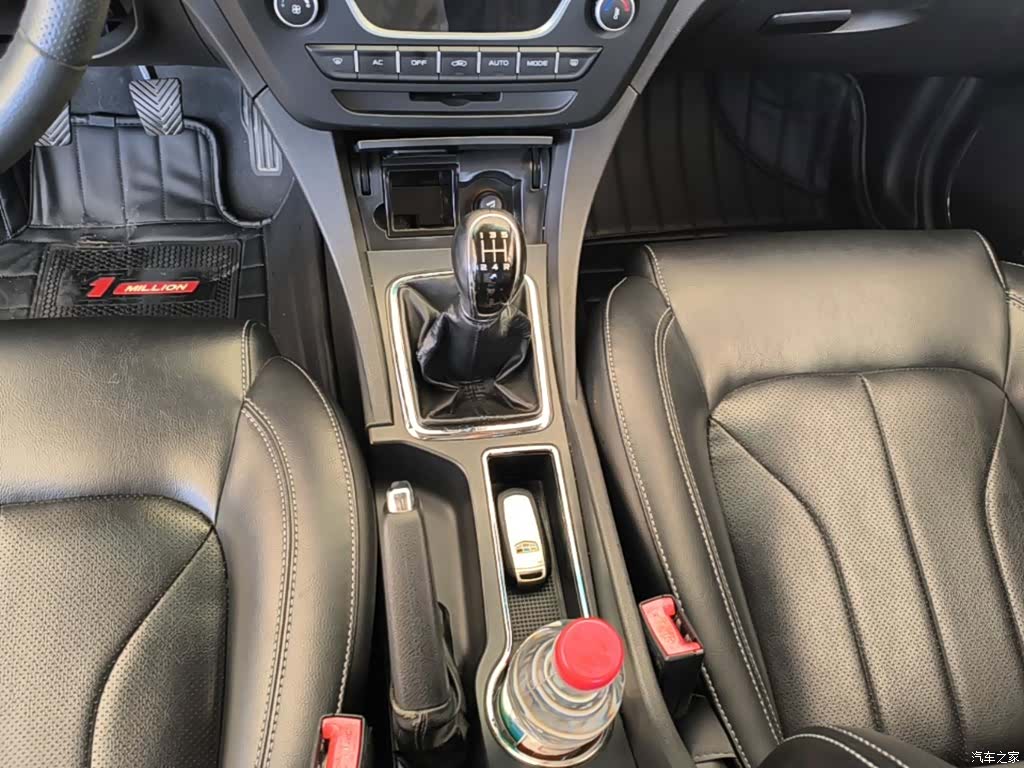 Geely Emgrand, 2016 14
