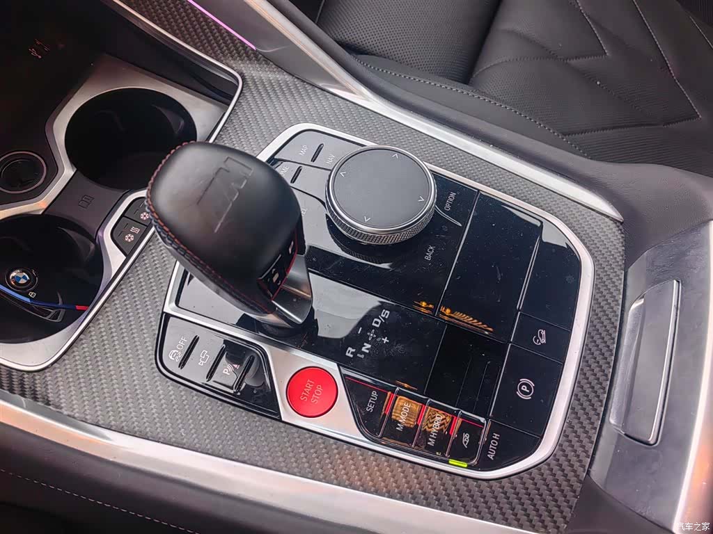 BMW XM, 2025 11