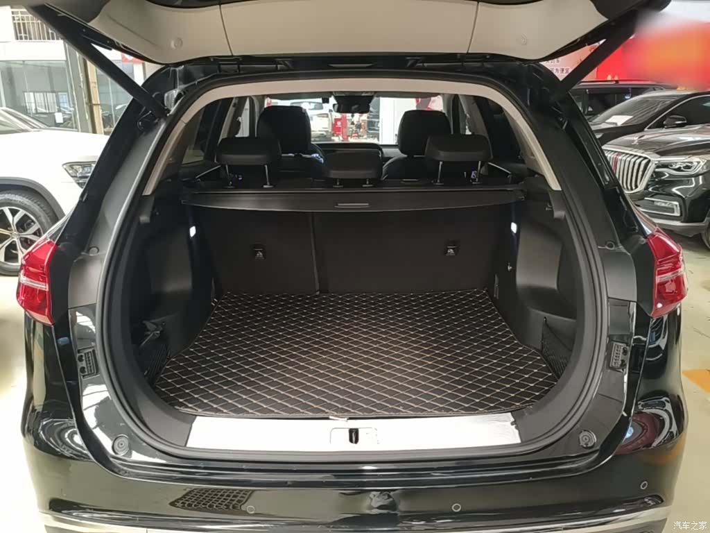 Hongqi HS5, 2022 19
