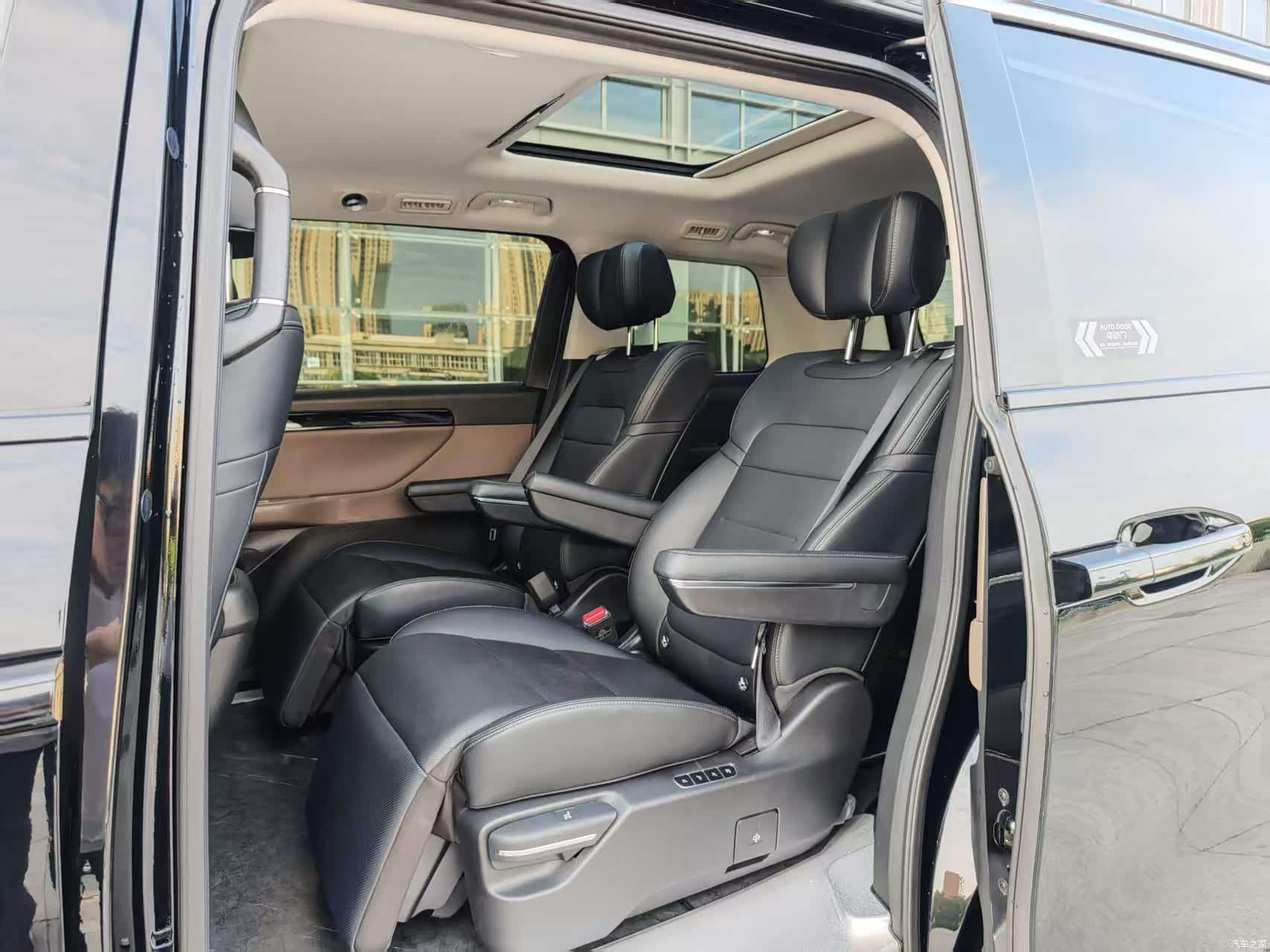 Trumpchi E8, 2024 15