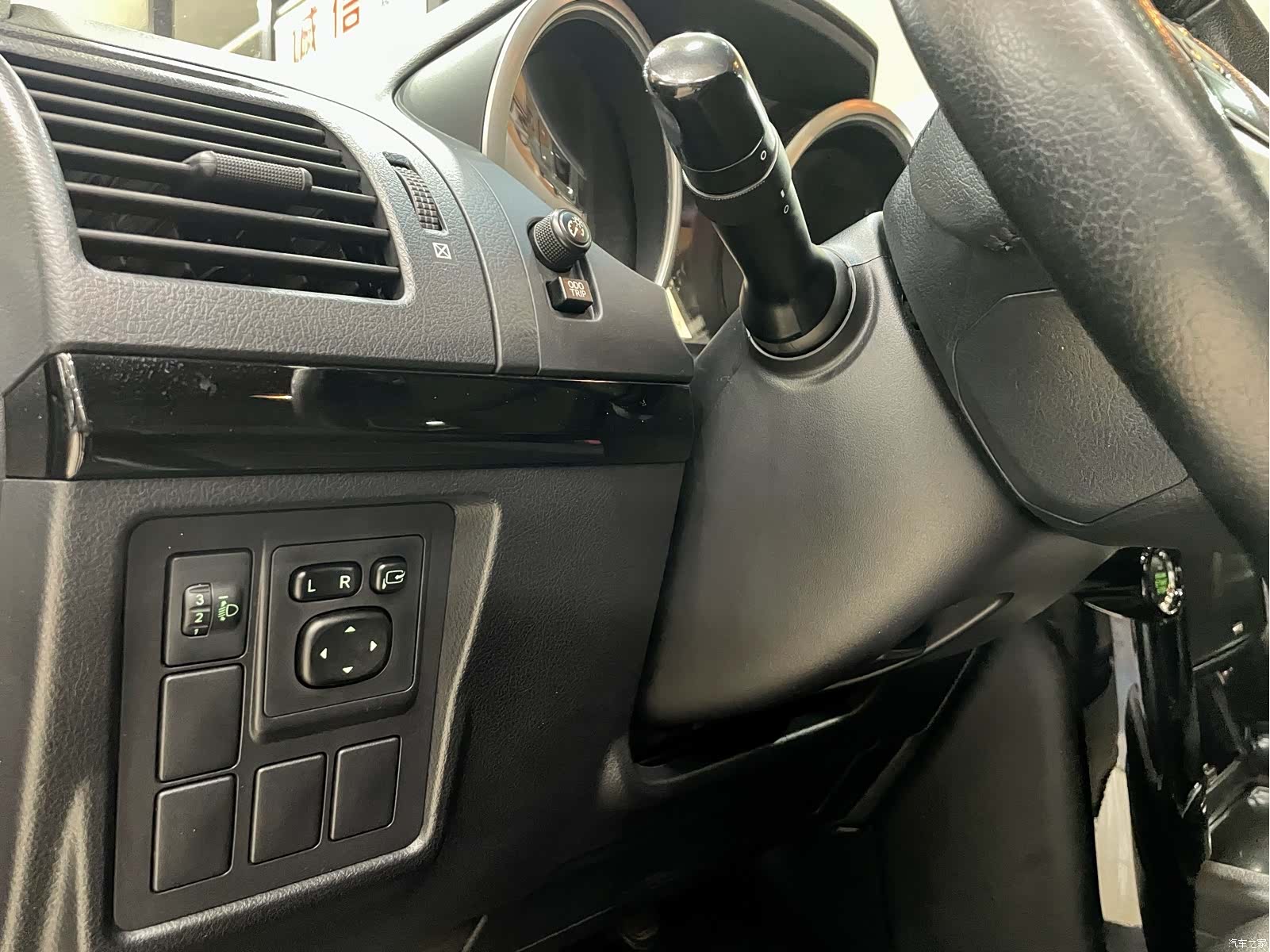 Toyota Prado, 2015 16