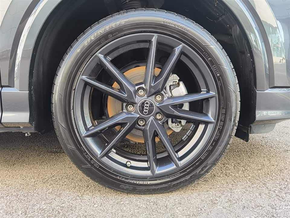 Audi Q2L Audi Q2L
