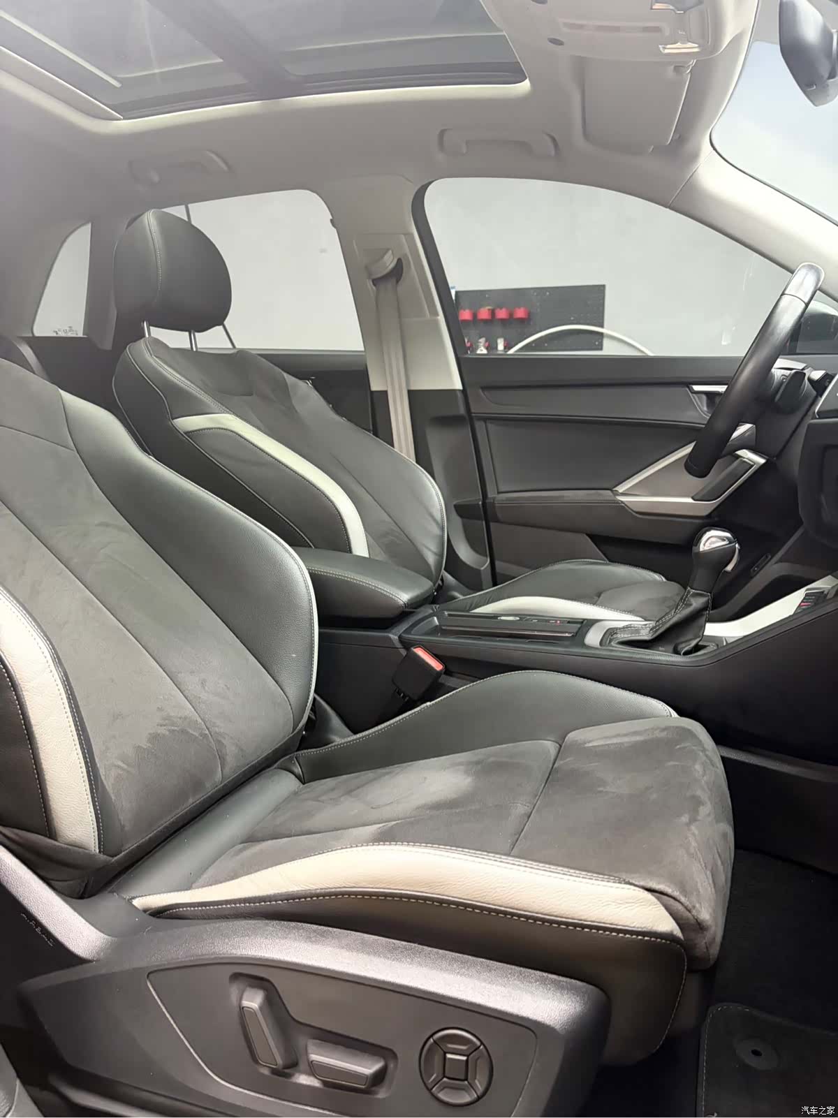 Audi Q3, 2022 12