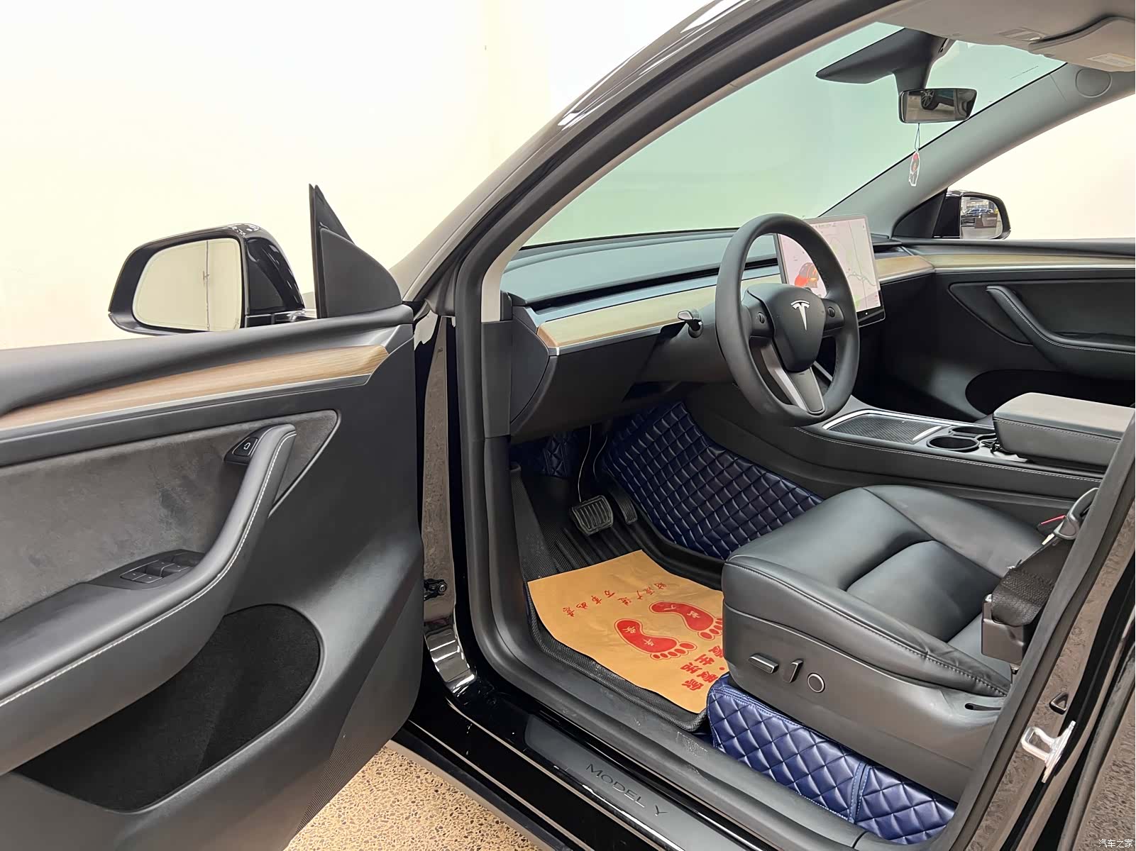 Tesla Model Y, 2021 14