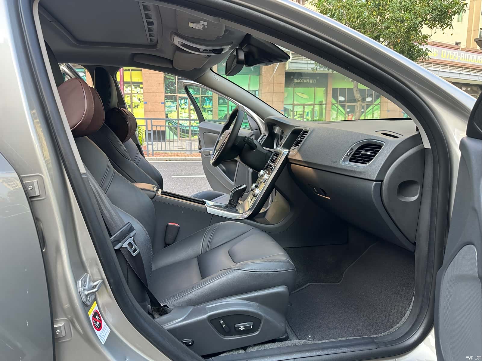 Volvo S60, 2015 17