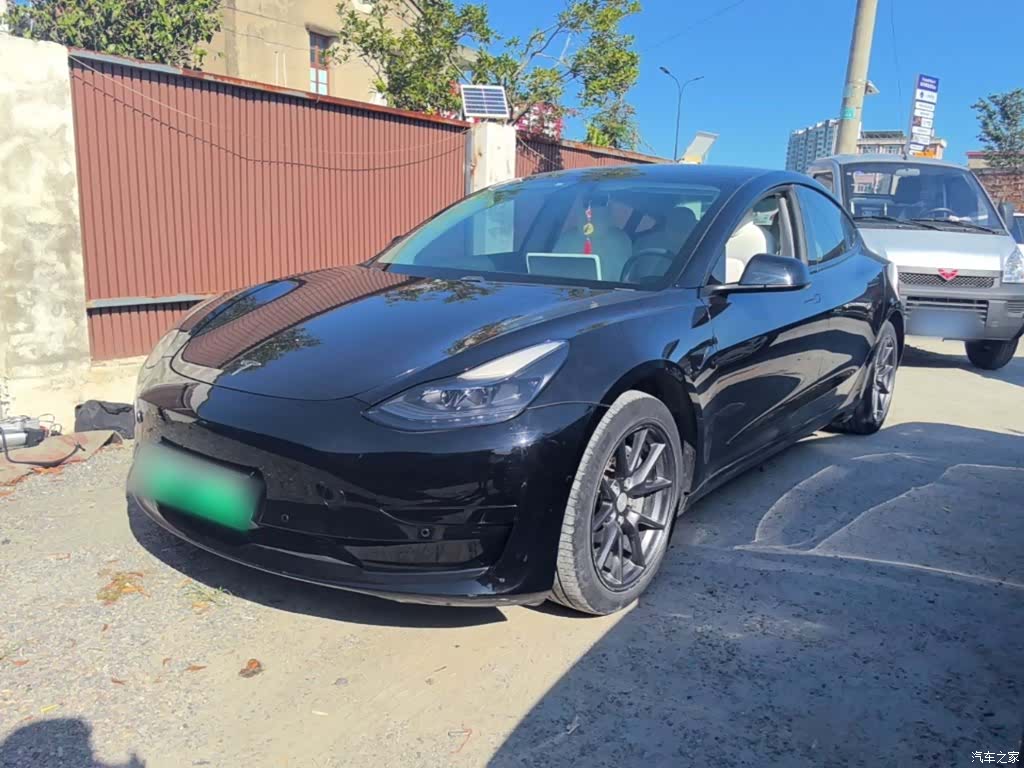Tesla Model 3, 2021 1