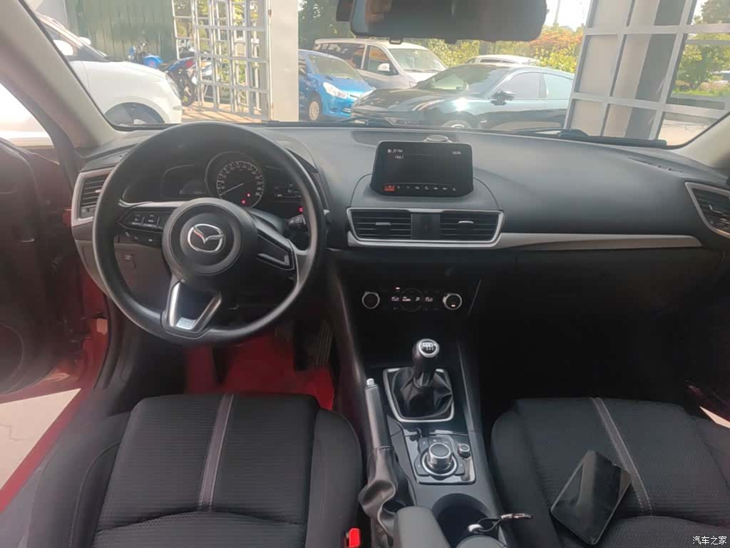 Mazda Mazda3, 2019 10