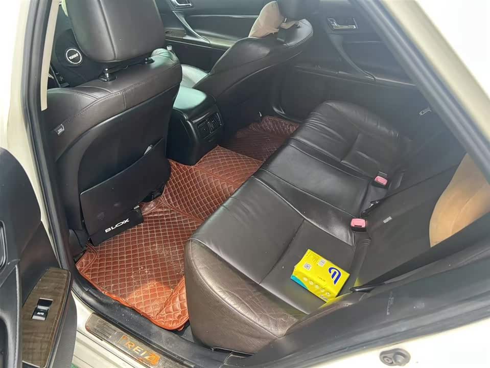 Toyota Reiz Toyota Reiz