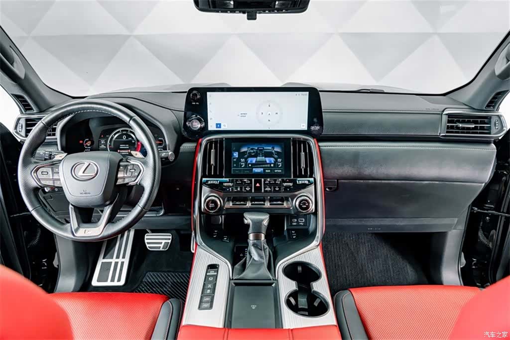 Lexus LX, 2025 13