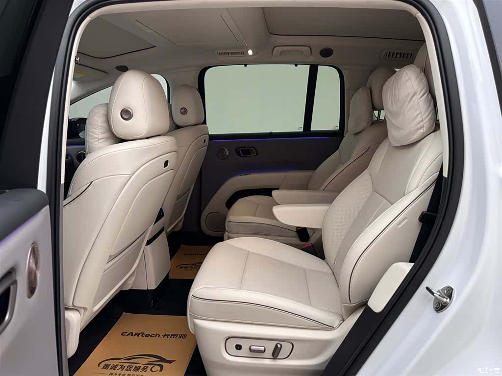 Li Auto i8, 2025 9